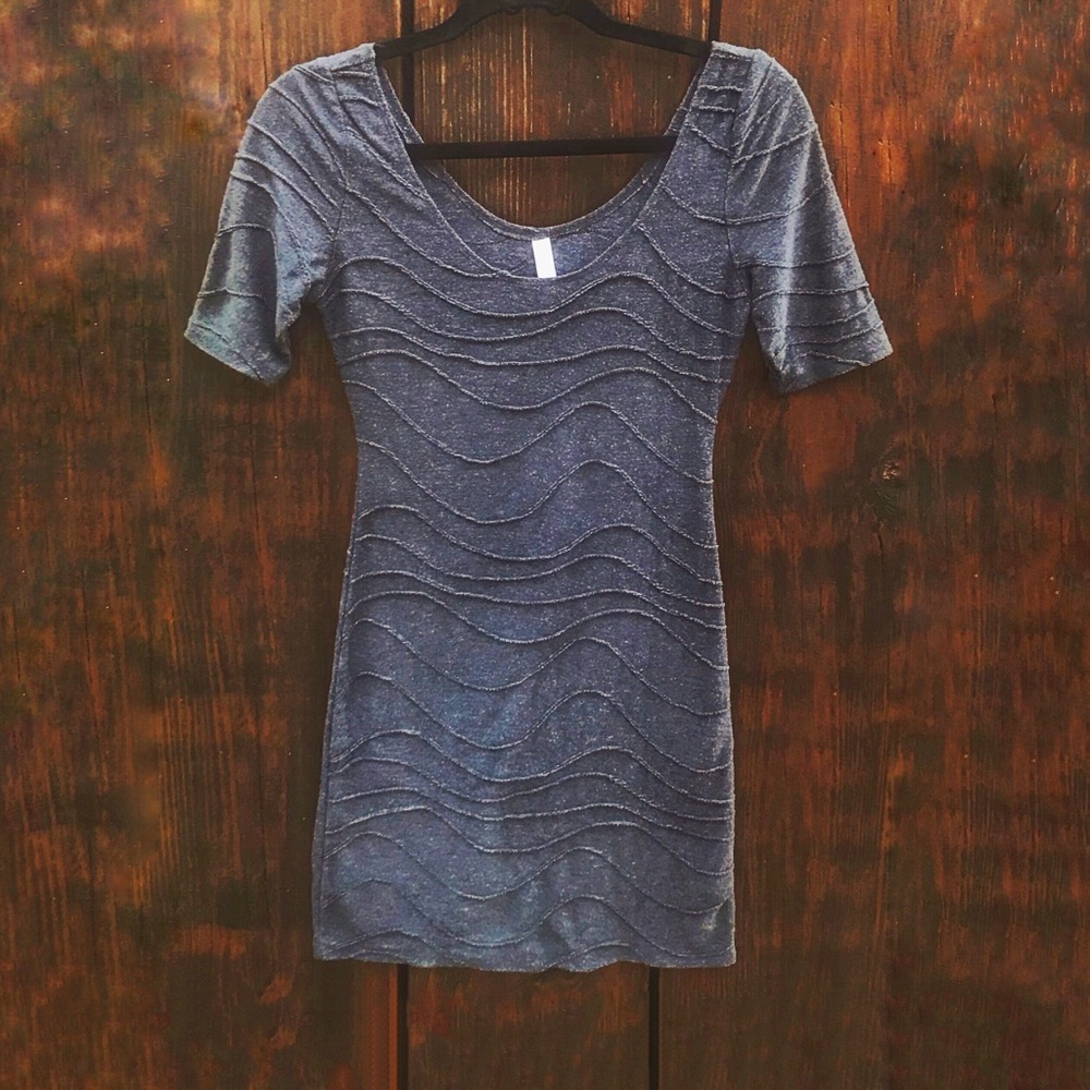 Xhilaration Gray Textured Quilted Scoop Neck Dress
